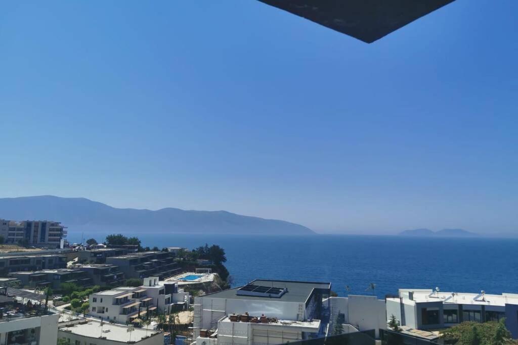 Spectacular Seaview Apartment Вльора Екстер'єр фото