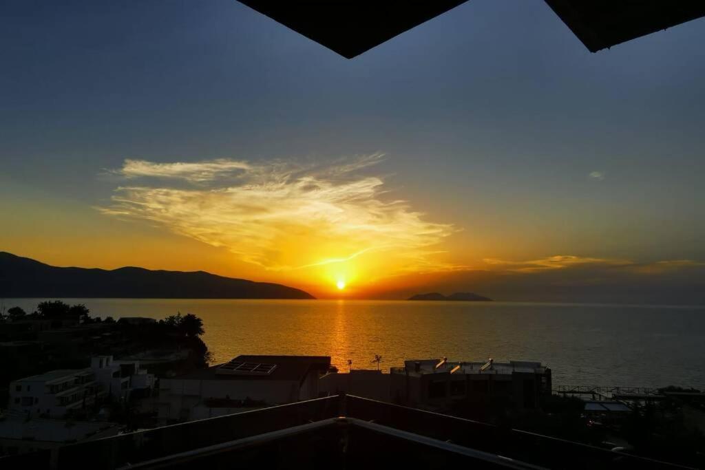 Spectacular Seaview Apartment Вльора Екстер'єр фото
