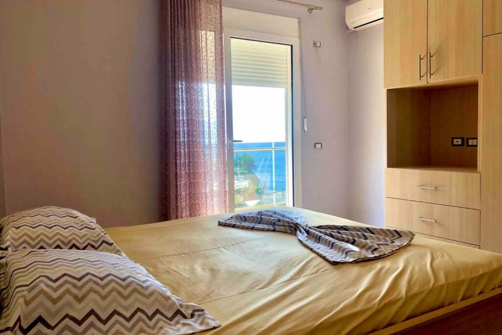Spectacular Seaview Apartment Вльора Екстер'єр фото
